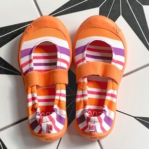 Luv Footwear Dream Flats, Size 9. Toddler Girl's Supportive Shoes. Water Shoes.